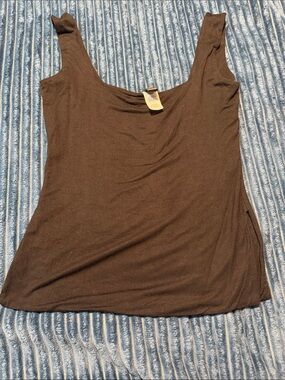 Windsor Black Scoop Neck Tank Top